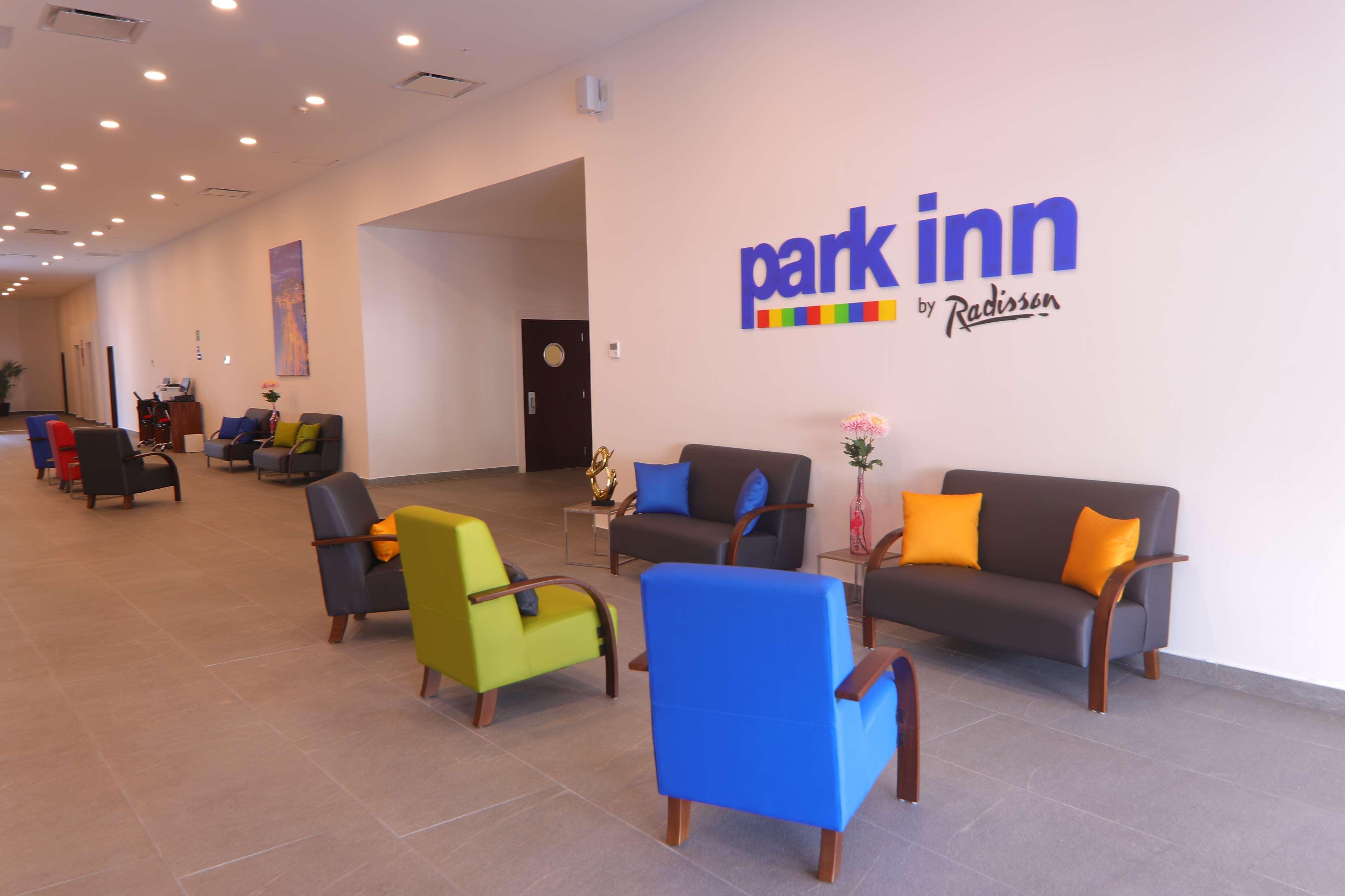 Park Inn By Radisson מזטלן מראה חיצוני תמונה